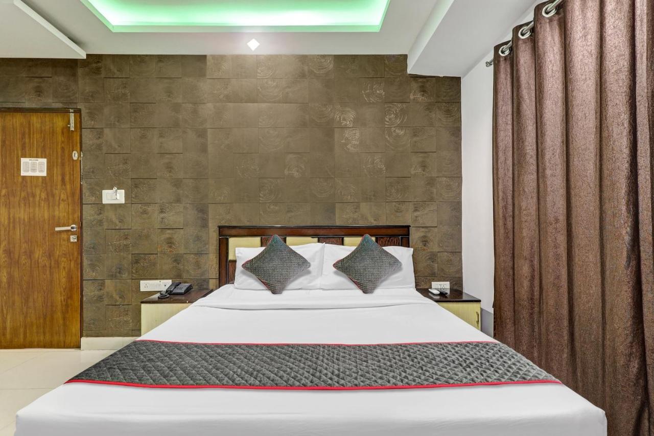 Oyo Townhouse 82047 Srk Live Inn Castle Near Ragigudda Sri Prasanna Anjaneyaswamy Temple Bengaluru Zewnętrze zdjęcie